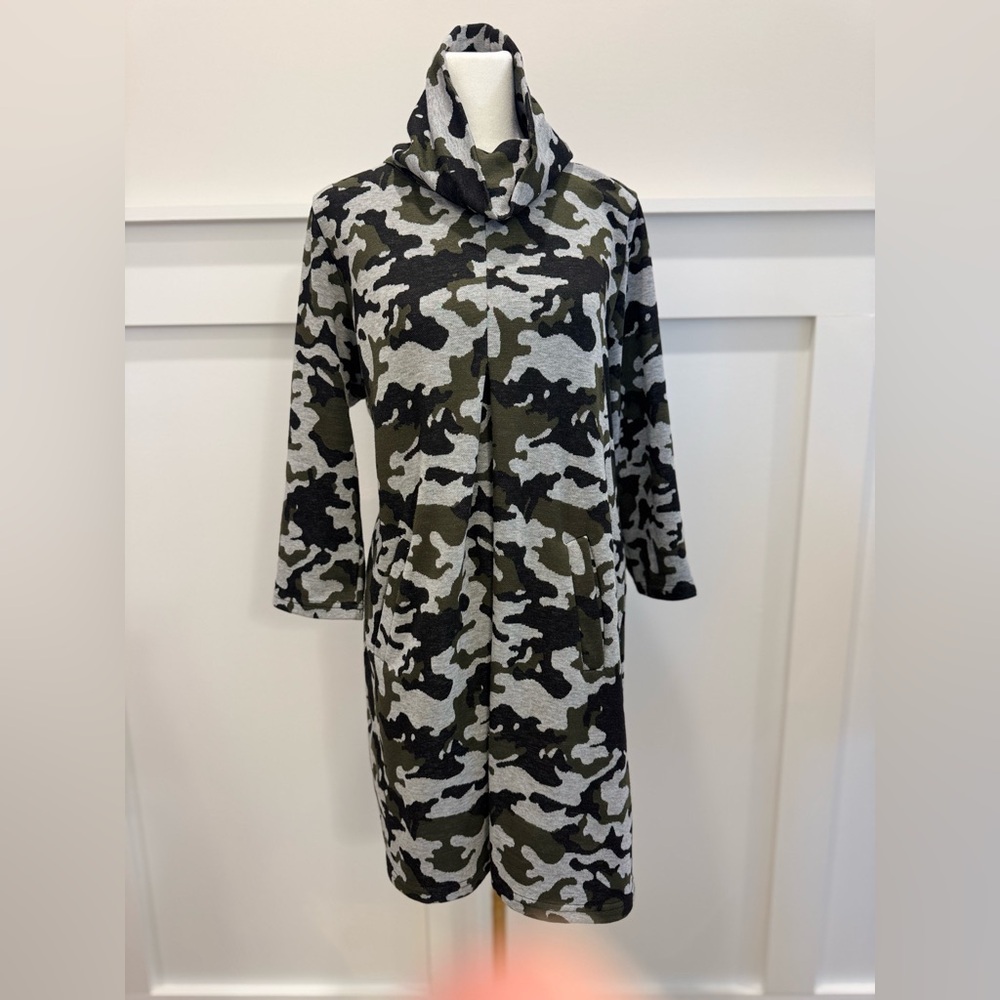 Top it Off women’s dress size large